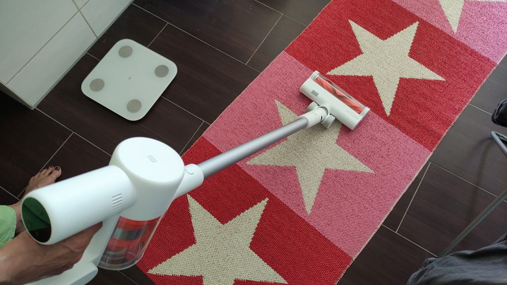 Saugen auf Teppich mit dem  Xiaomi Mi G10